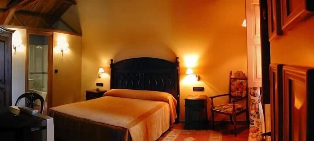 Pazo De Adran Hotel Milladoiro Ngoại thất bức ảnh