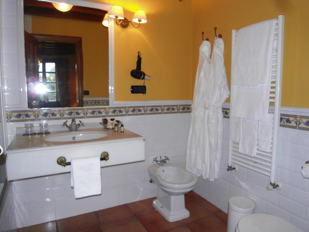 Pazo De Adran Hotel Milladoiro Phòng bức ảnh